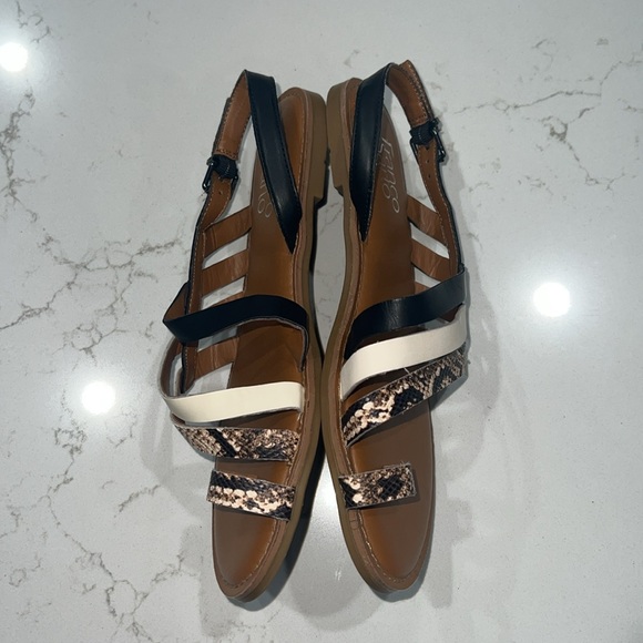 Franco Sarto black/white/snake-print Sandals with Toe & Back Strap Size 7.5 - Picture 3 of 6